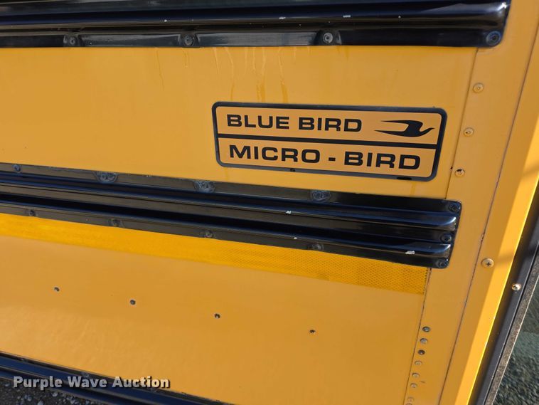 image for item FI0755 2001 Ford E450 school bus