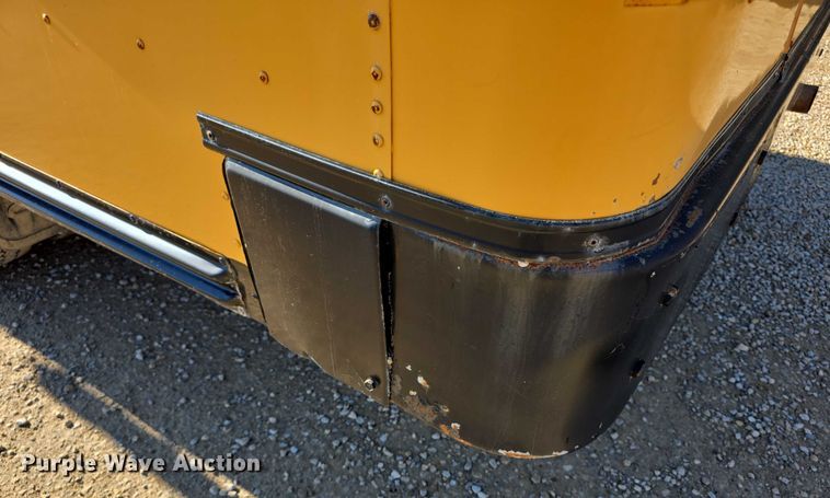 image for item FI0755 2001 Ford E450 school bus