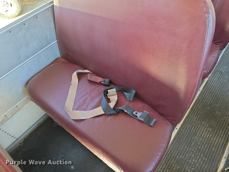 image for item FI0755 2001 Ford E450 school bus