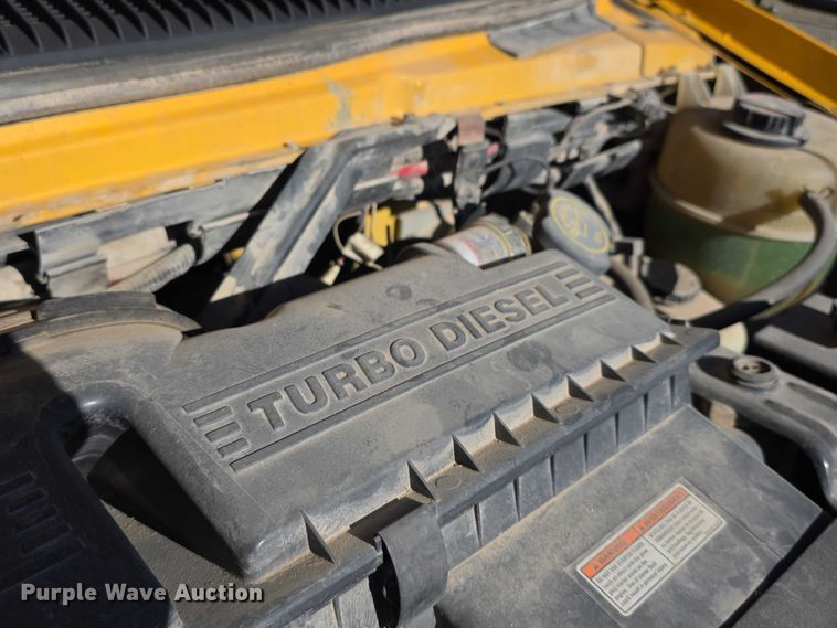 image for item FI0755 2001 Ford E450 school bus