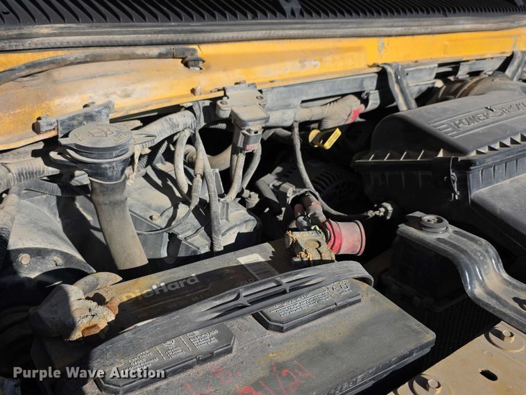 image for item FI0755 2001 Ford E450 school bus