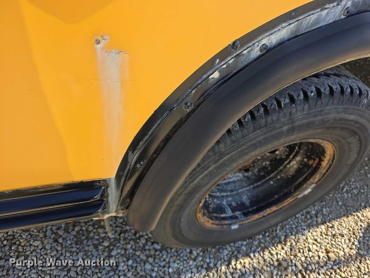 image for item FI0755 2001 Ford E450 school bus