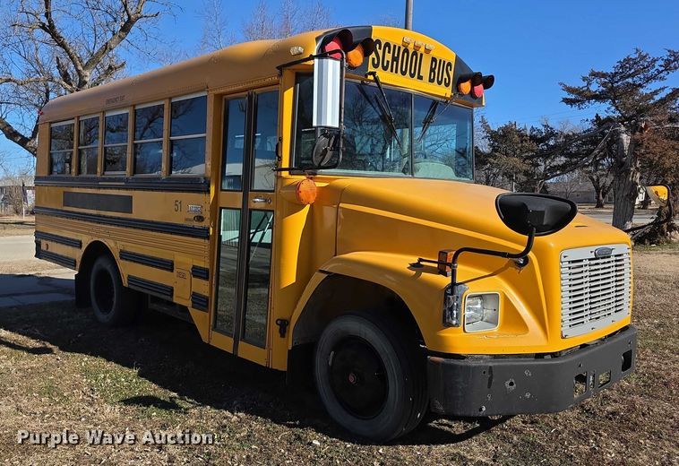 image for item FI0767 2004 Thomas school bus