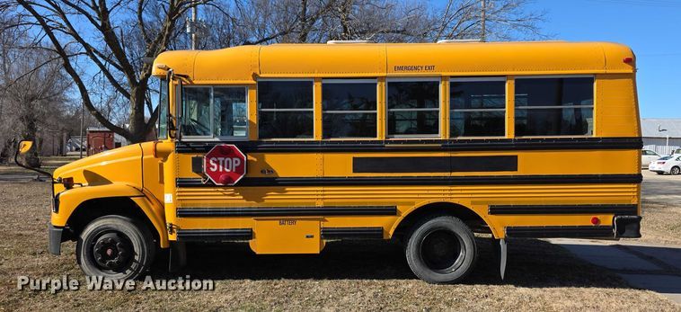 image for item FI0767 2004 Thomas school bus