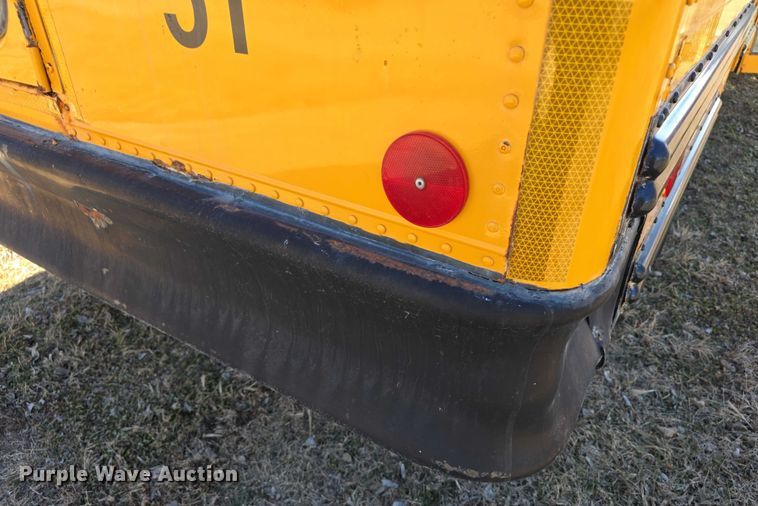 image for item FI0767 2004 Thomas school bus