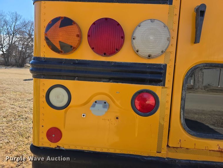 image for item FI0767 2004 Thomas school bus