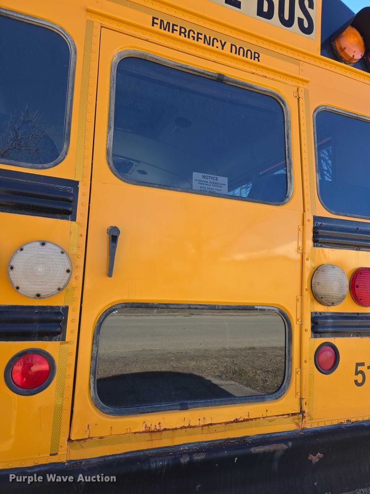 image for item FI0767 2004 Thomas school bus