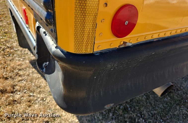 image for item FI0767 2004 Thomas school bus