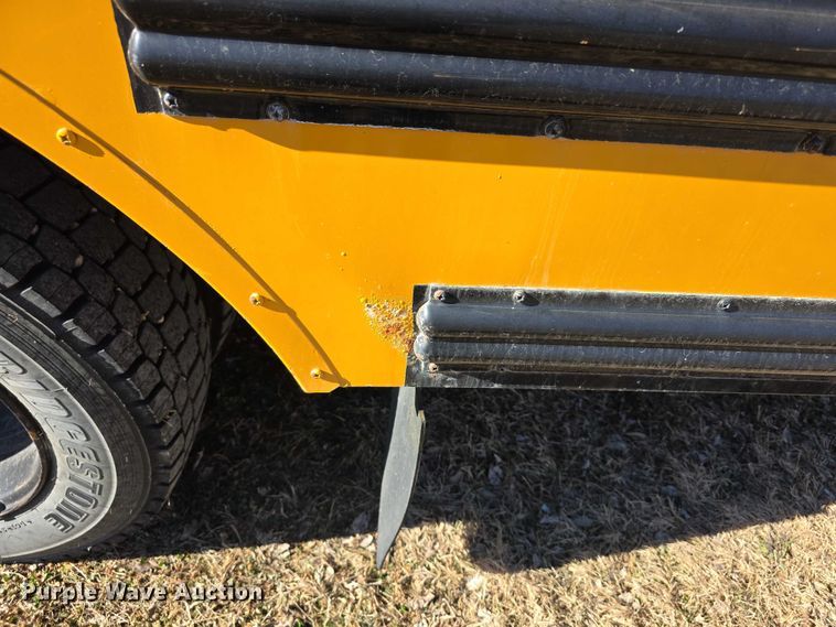 image for item FI0767 2004 Thomas school bus