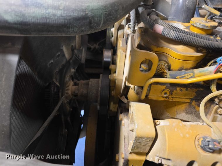 image for item FI0767 2004 Thomas school bus