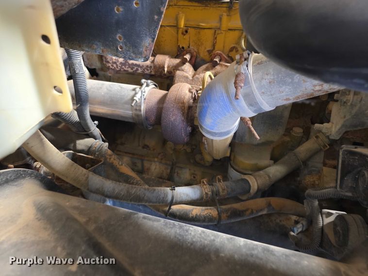 image for item FI0767 2004 Thomas school bus