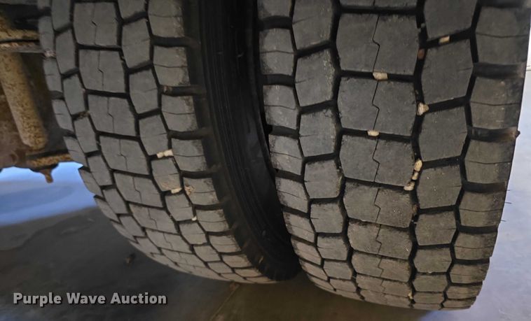 image for item FI0767 2004 Thomas school bus