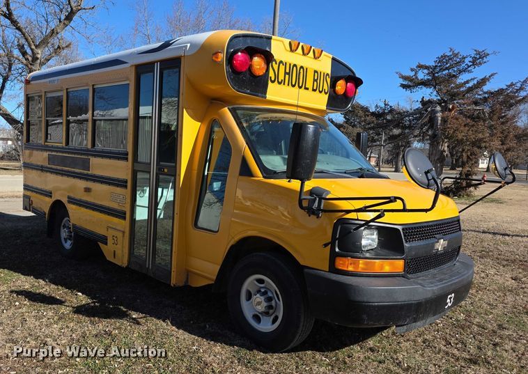 image for item FI0776 2008 Blue Bird school bus