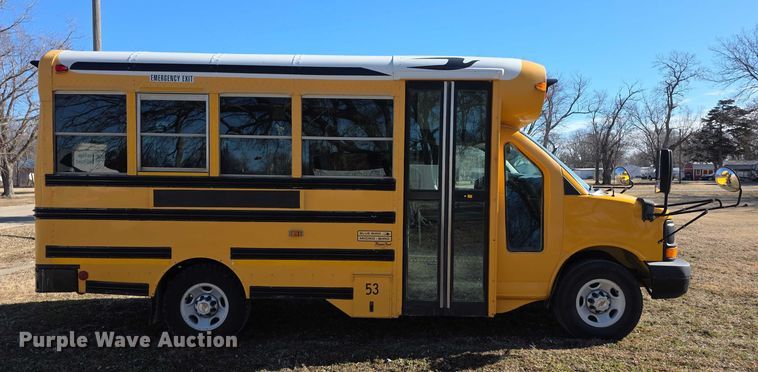 image for item FI0776 2008 Blue Bird school bus