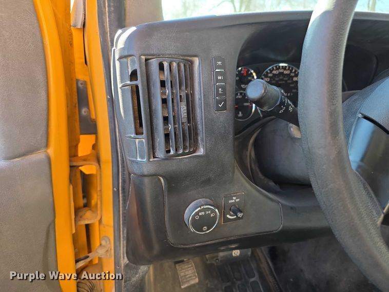 image for item FI0776 2008 Blue Bird school bus