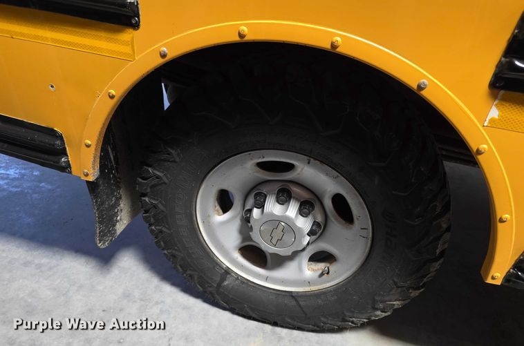 image for item FI0776 2008 Blue Bird school bus