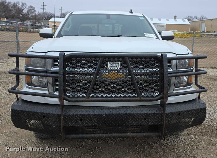 image for item FI0810 2015 Chevrolet Silverado 1500 Crew Cab pickup truck