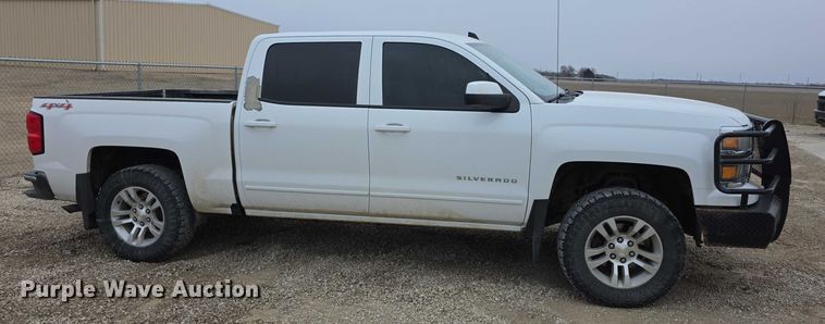 image for item FI0810 2015 Chevrolet Silverado 1500 Crew Cab pickup truck