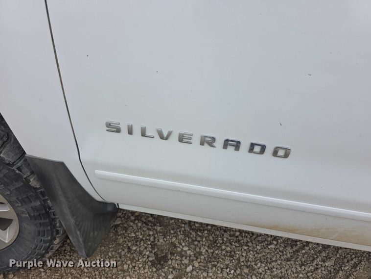 image for item FI0810 2015 Chevrolet Silverado 1500 Crew Cab pickup truck