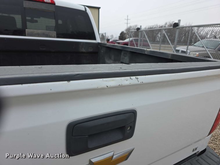 image for item FI0810 2015 Chevrolet Silverado 1500 Crew Cab pickup truck