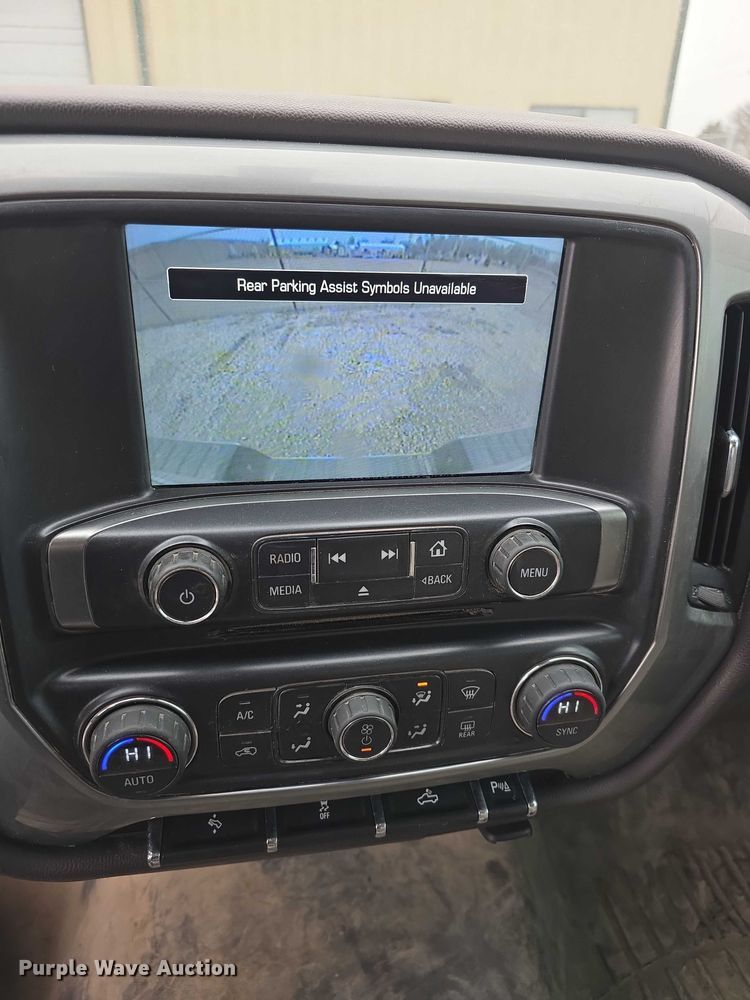 image for item FI0810 2015 Chevrolet Silverado 1500 Crew Cab pickup truck