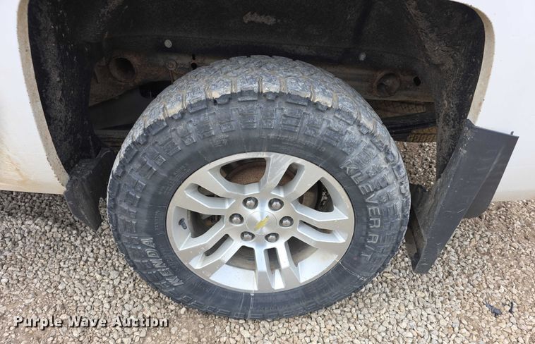 image for item FI0810 2015 Chevrolet Silverado 1500 Crew Cab pickup truck