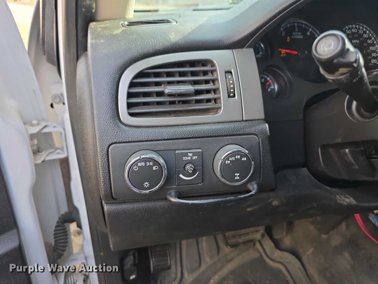 image for item FI0816 2013 Chevrolet Tahoe Police SUV