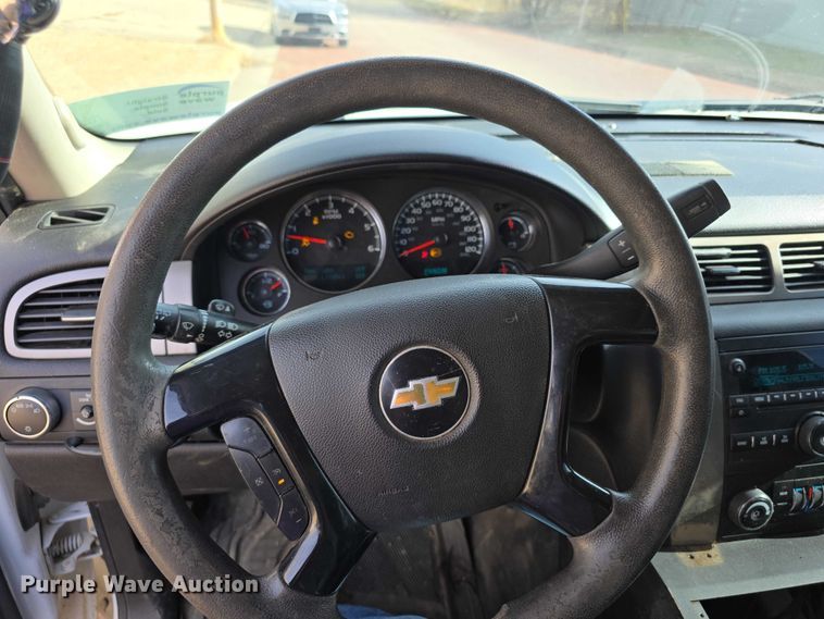 image for item FI0816 2013 Chevrolet Tahoe Police SUV