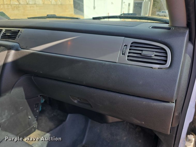 image for item FI0816 2013 Chevrolet Tahoe Police SUV