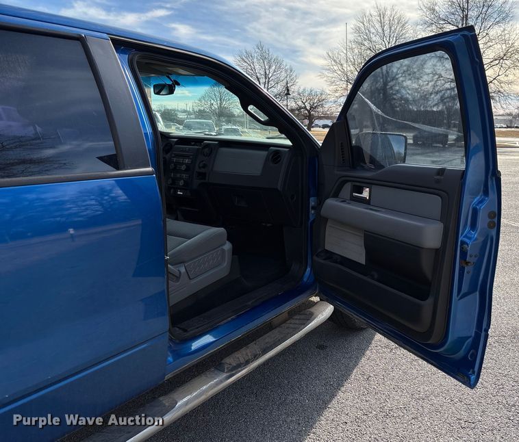 image for item FI1605 2014 Ford F150 Crew Cab pickup truck