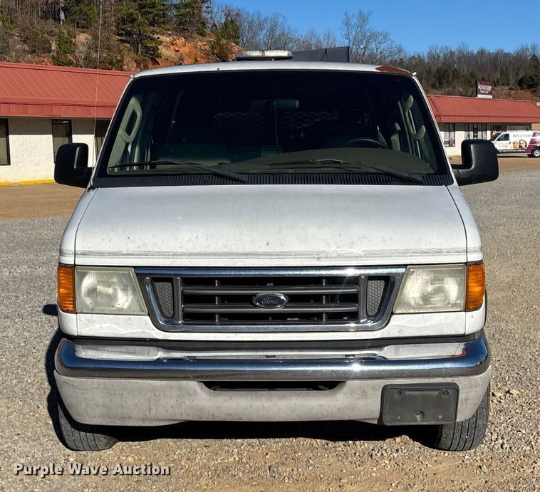 image for item FI1632 2003 Ford E150 van