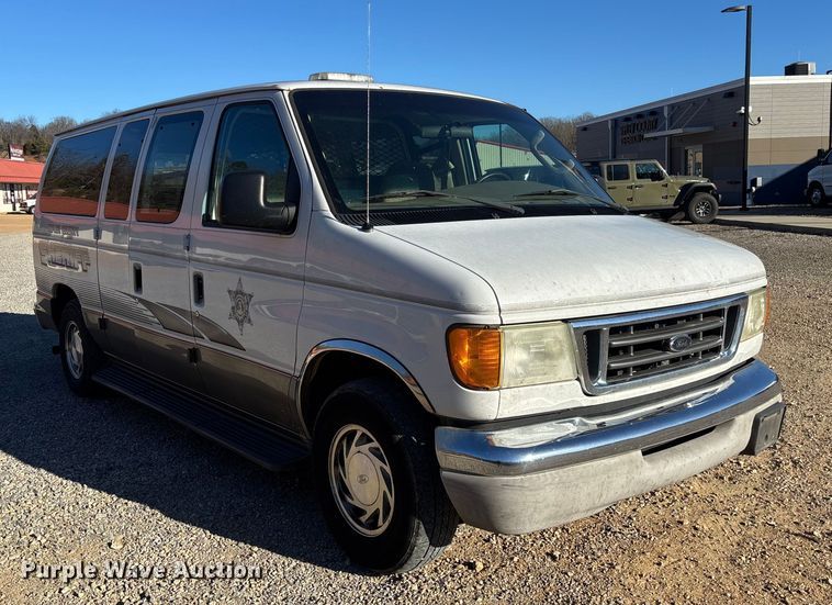 image for item FI1632 2003 Ford E150 van