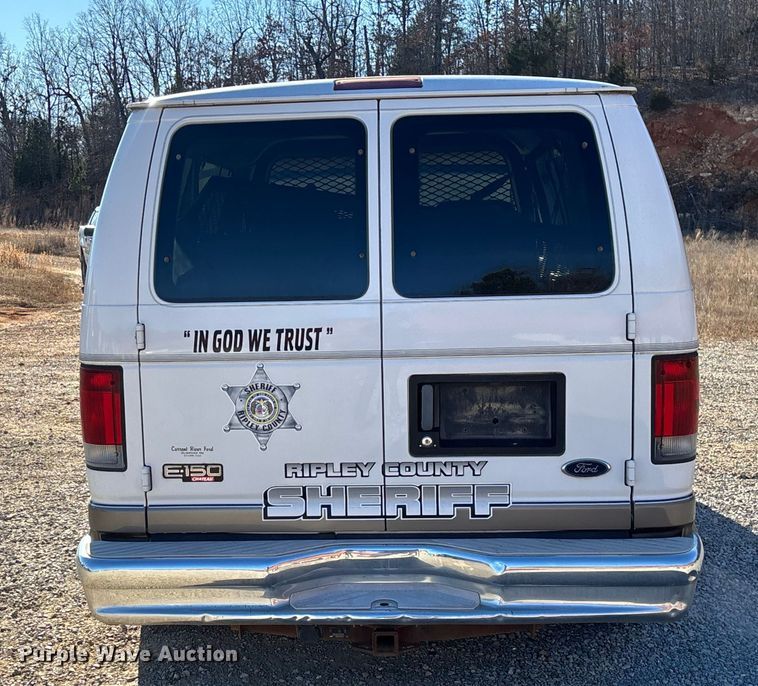 image for item FI1632 2003 Ford E150 van