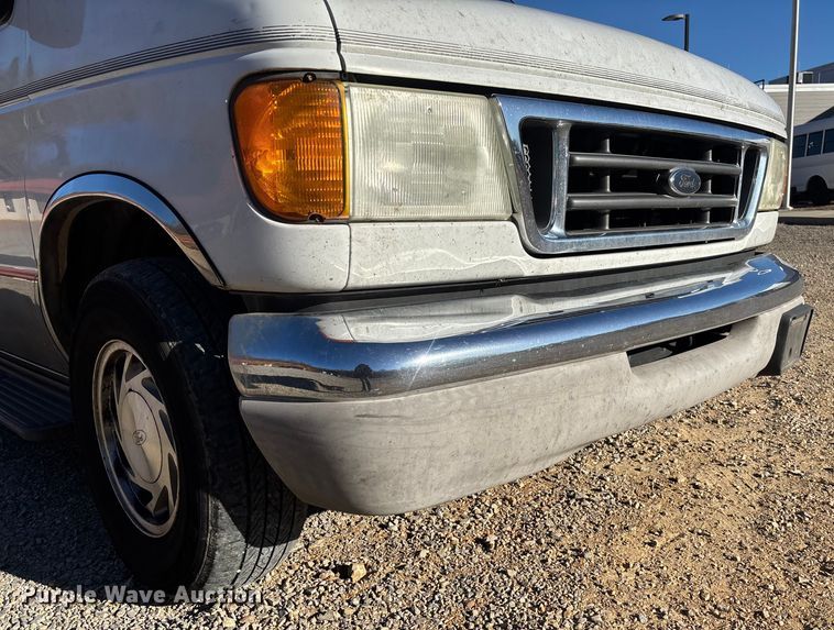 image for item FI1632 2003 Ford E150 van
