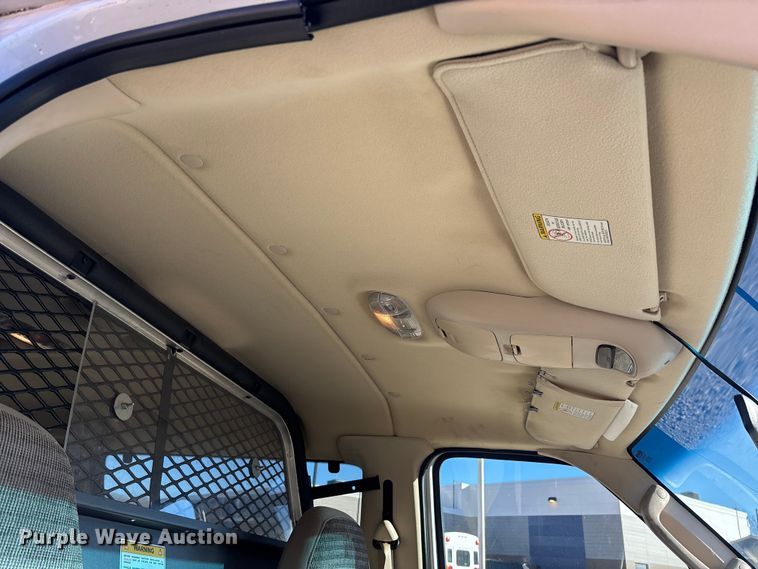 image for item FI1632 2003 Ford E150 van