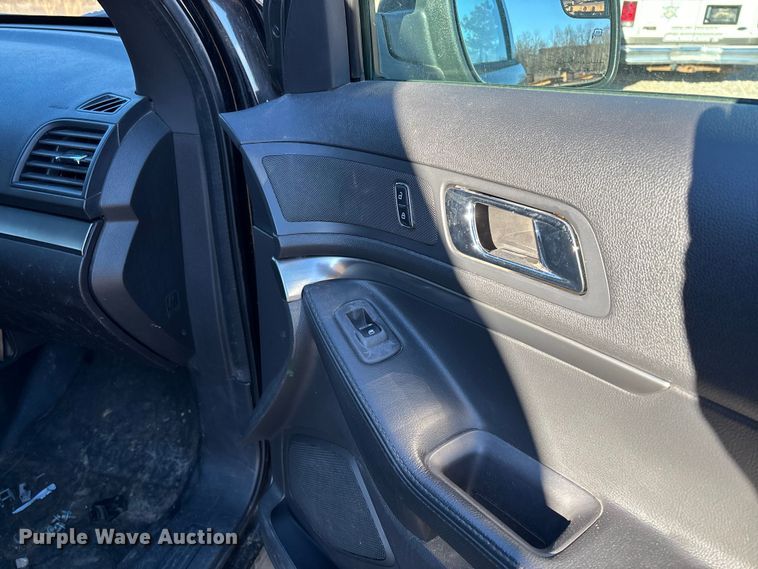 image for item FI1633 2013 Ford Explorer Police Interceptor SUV