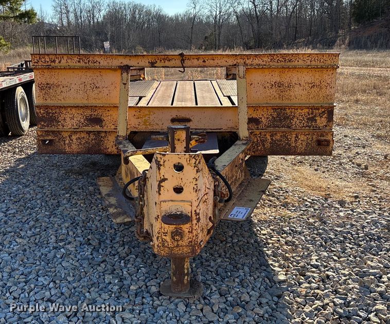 image for item FI1635 1976 Equipment trailer