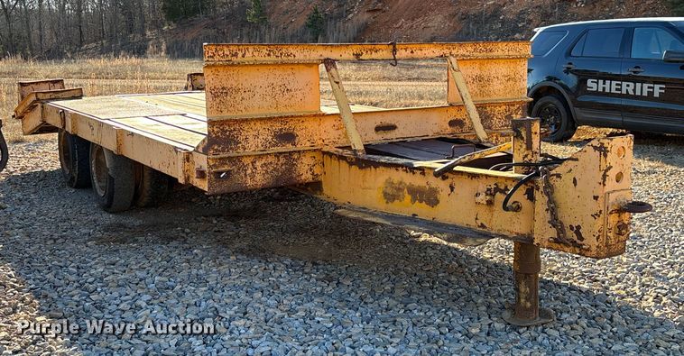 image for item FI1635 1976 Equipment trailer