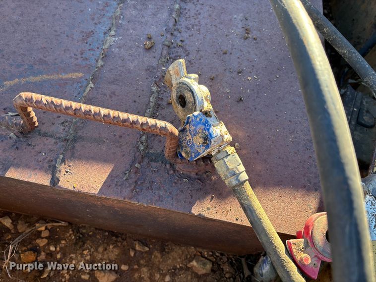 image for item FI1635 1976 Equipment trailer