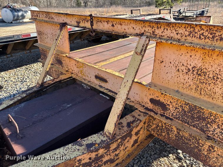 image for item FI1635 1976 Equipment trailer