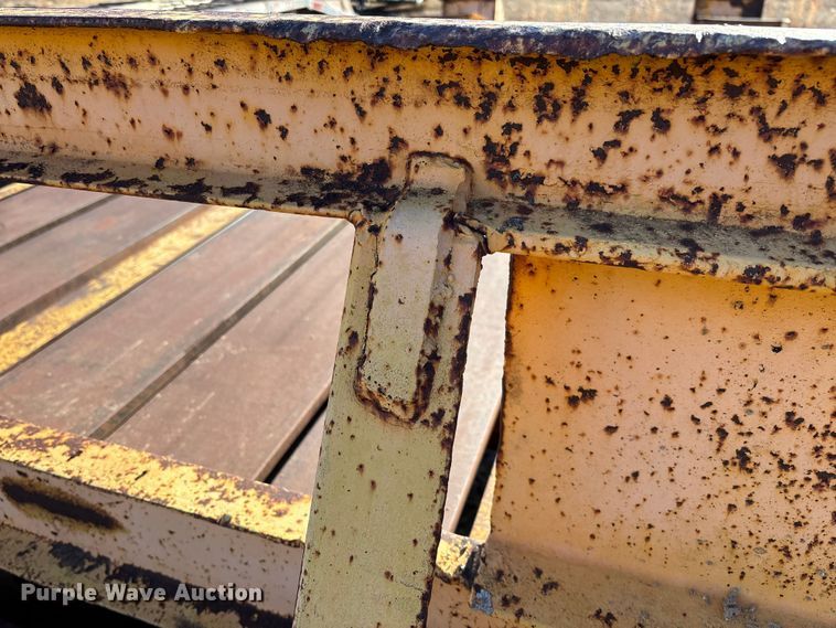 image for item FI1635 1976 Equipment trailer