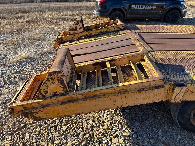 image for item FI1635 1976 Equipment trailer