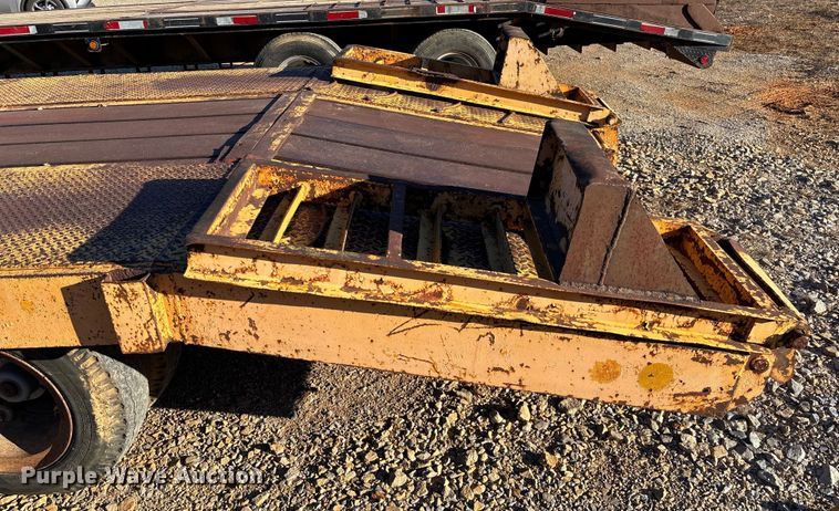 image for item FI1635 1976 Equipment trailer