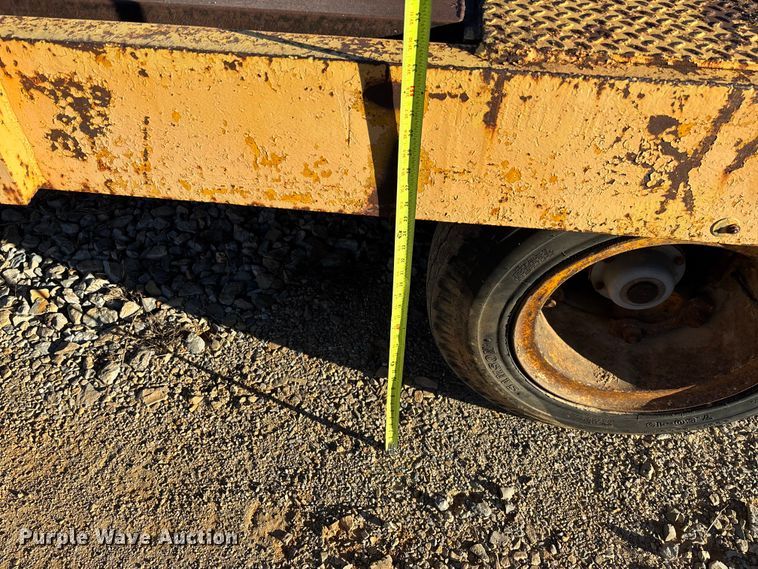 image for item FI1635 1976 Equipment trailer