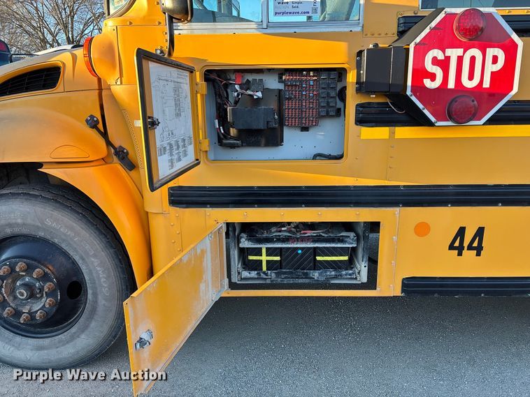 image for item FK0901 2016 IC Bus PB105 school bus