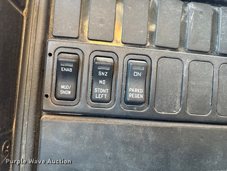 image for item FK0901 2016 IC Bus PB105 school bus