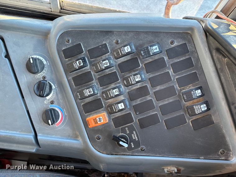 image for item FK0901 2016 IC Bus PB105 school bus