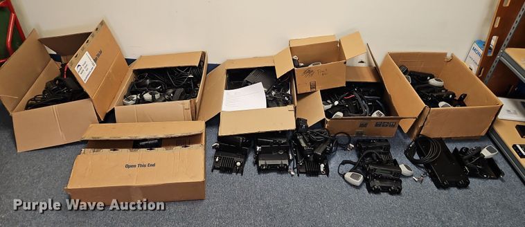 image for item FN5515 Radios