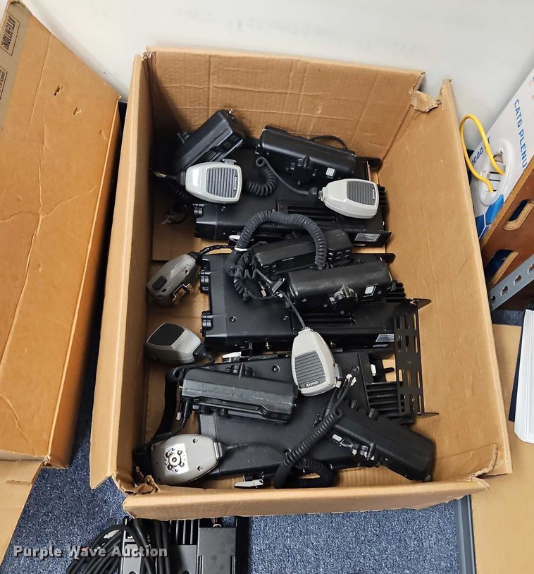 image for item FN5515 Radios