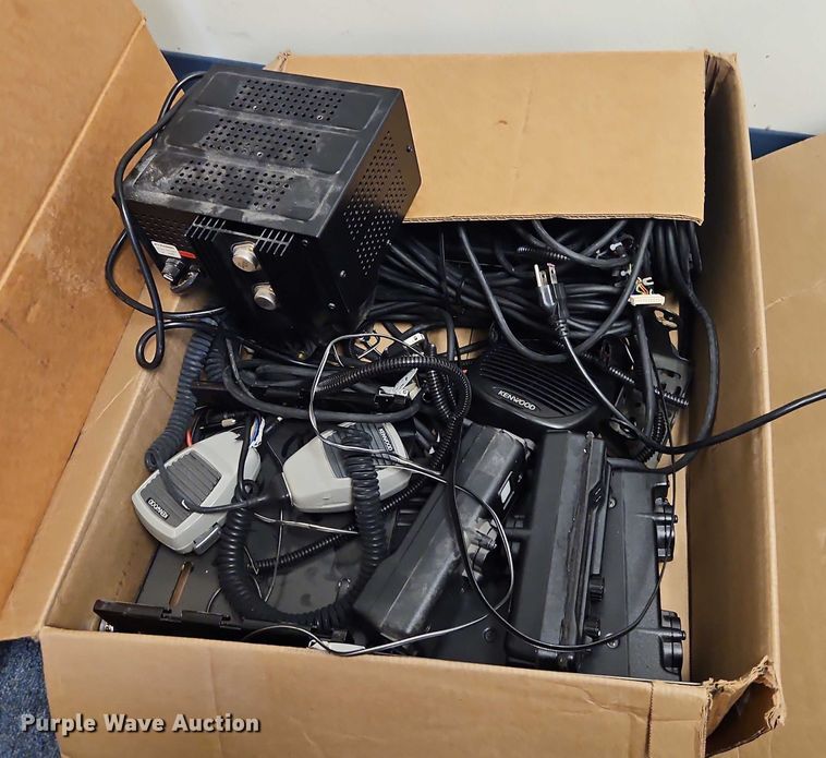 image for item FN5515 Radios